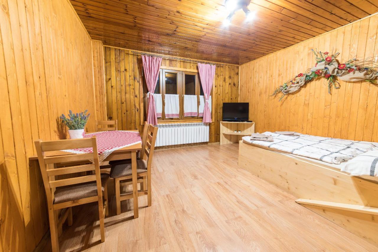 Apartmany Nizke Tatry - Krpacovo Dolna Lehota Exterior photo
