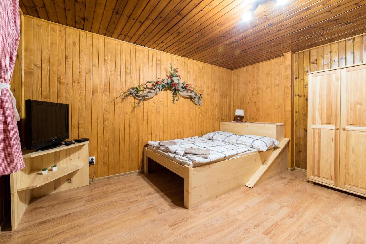 Apartmany Nizke Tatry - Krpacovo Dolna Lehota Exterior photo